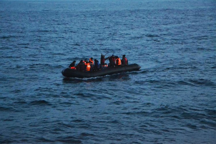 Akdeniz’de göçmen faciası: En az 100 can kaybı