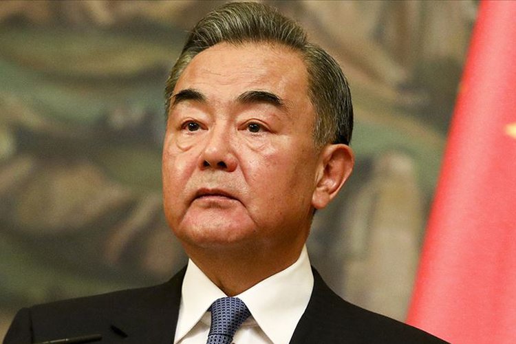 Çin Dışişleri Bakanı: Demokrasi Coca-Cola değil