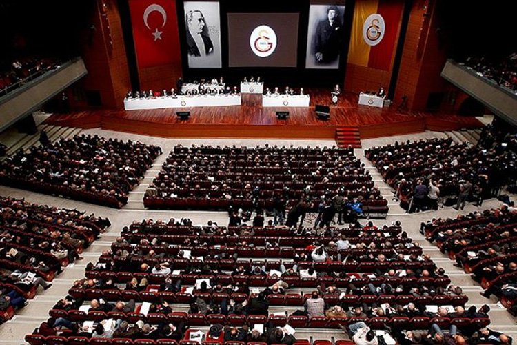 Galatasaray’da kriz: Seçim iptal edildi, adaylar tepkili; istifalar var