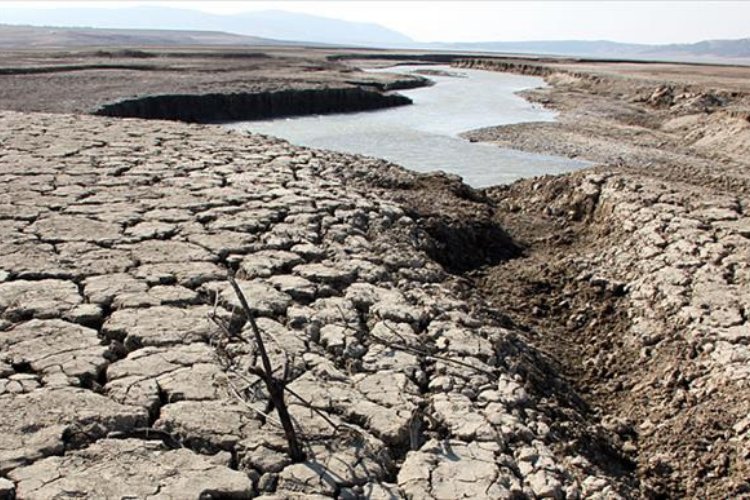 Türkiye’nin tek doğal sodyum kaynağında sular kuruyor