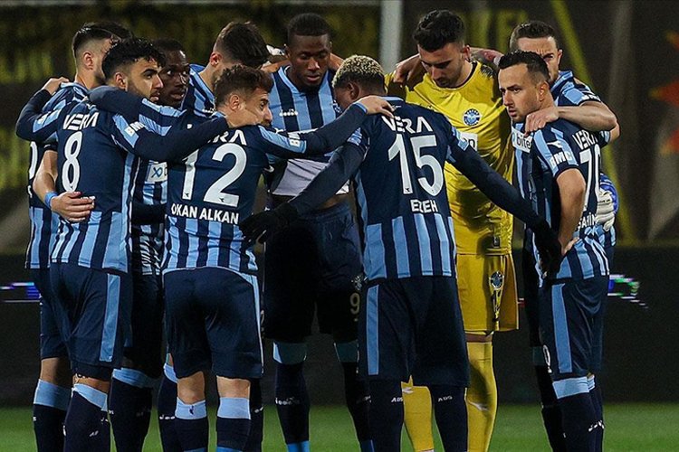 Adana Demirspor ve Giresunspor Süper Lig’e yükseldi