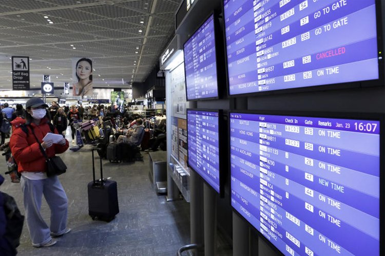 Çin, yurt dışından gelen 487 uçuşu iptal etti