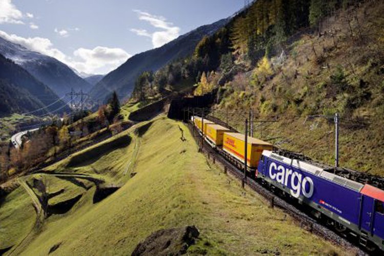 Çin ile Avrupa arasında yeni bir demiryolu hattı daha