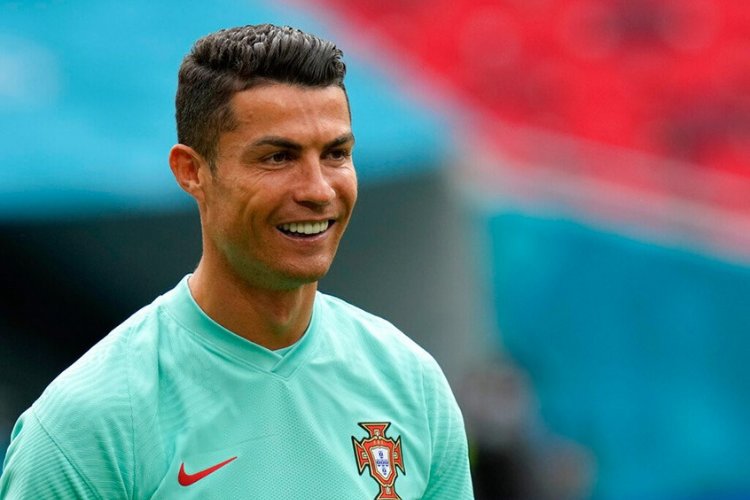 Ronaldo ‘Su için’ dedi, Coca Cola değer kaybetti