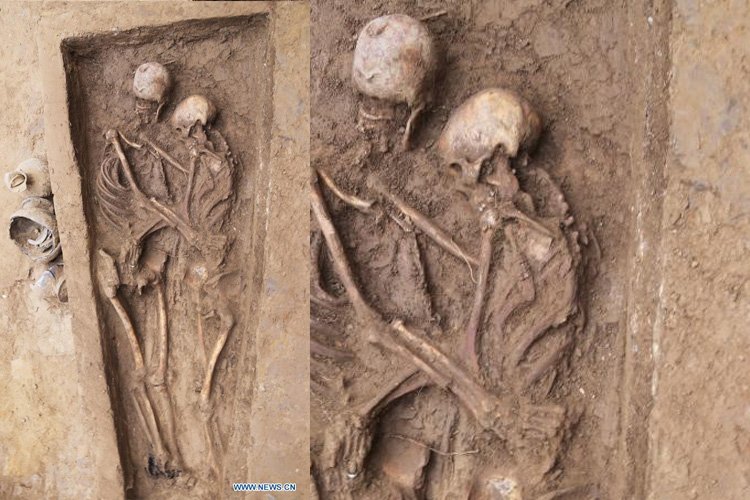 “Mezara kadar aşk”ı simgeleyen 1600 yıllık iskeletler bulundu