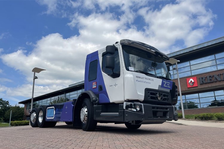 Renault Trucks yeni elektrikli şehir içi kamyonunu tanıttı