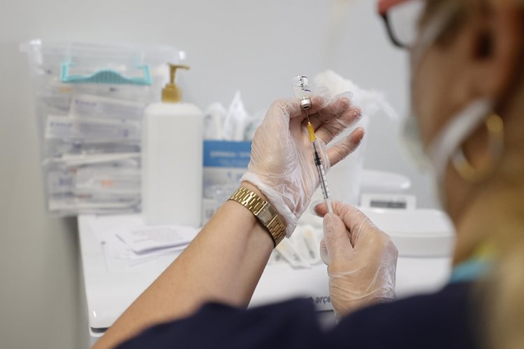 Bilim insanları: Üçüncü doz aşıya gerek yok