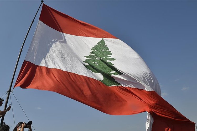 Lübnan bankaları kepenk indirdi