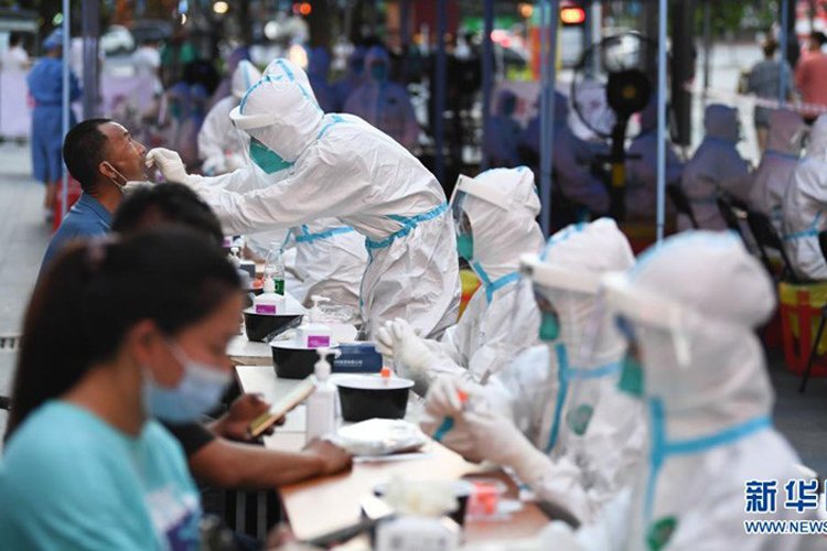 Çin’de nüfusun yüzde 78’i iki doz Kovid-19 aşısı oldu