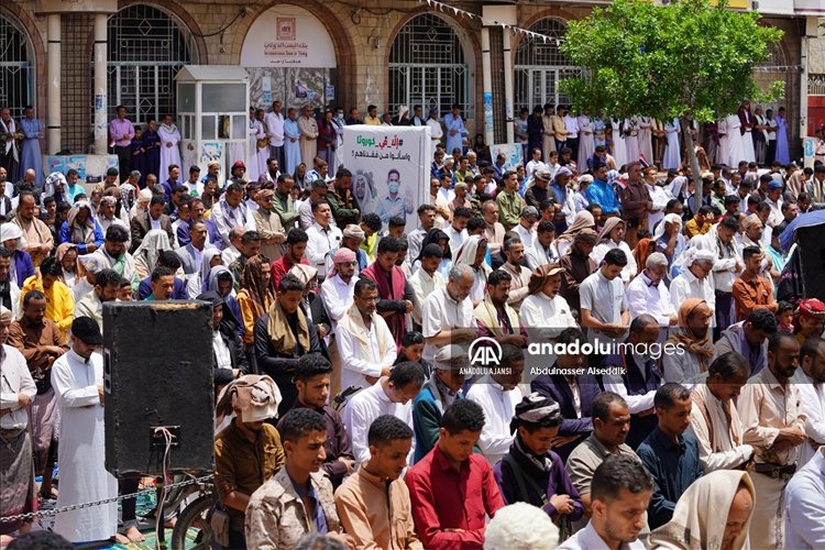 Yemen’de hayat pahalılığı ve yolsuzluk protesto edildi