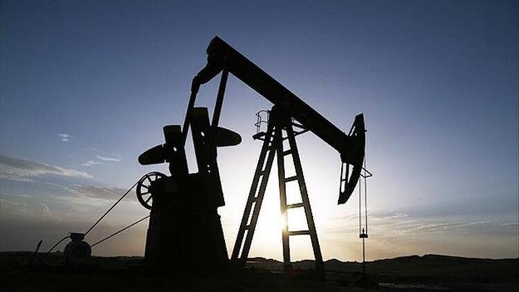 “OPEC+ petrol üretimini 400 bin varil artırma planına sadık kalacak”
