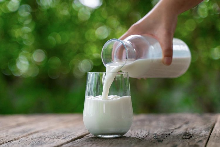Süt üreticide 3.3 lira, markette 18 liraya çıktı