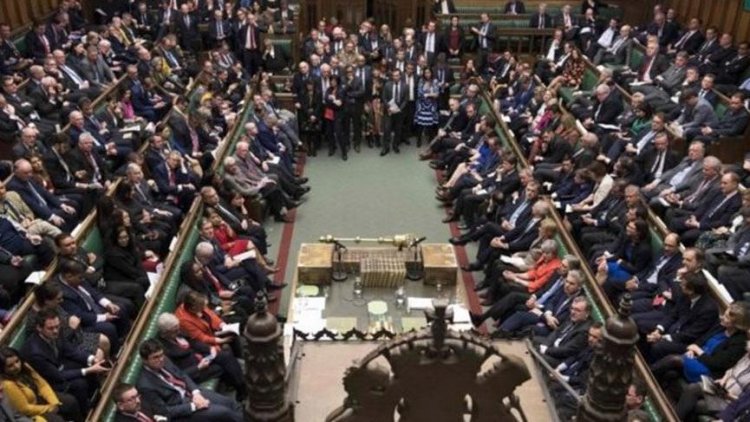 İngiltere Parlamentosu’nda ‘ajan’ alarmı