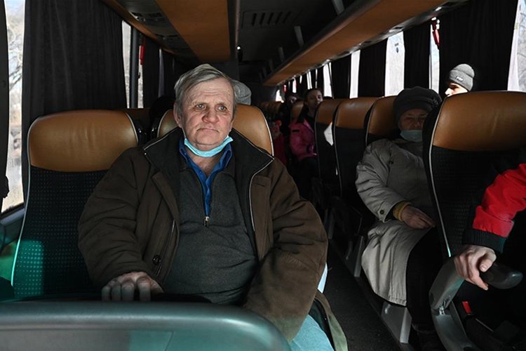 Donbas’dan Rusya’ya sivillerin tahliyesi sürüyor