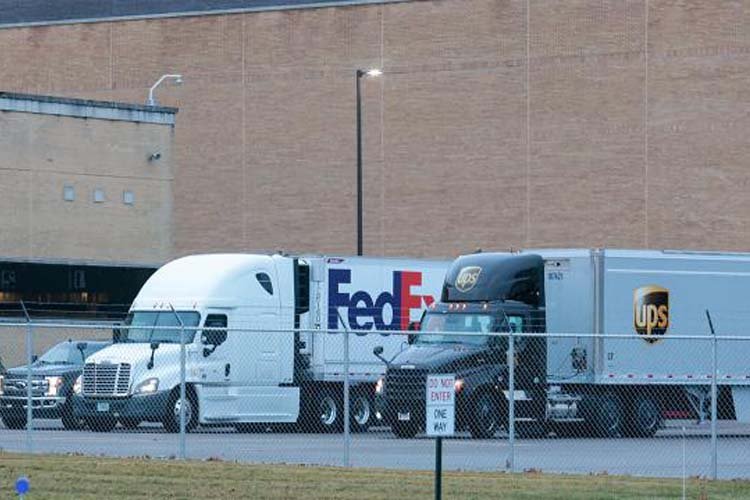 Amerikalı FedEx ve UPS, Rusya sevkiyatlarını askıya aldı