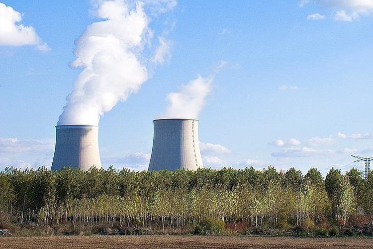 Almanya iki nükleer santralin ömrünü uzatmayı planlıyor