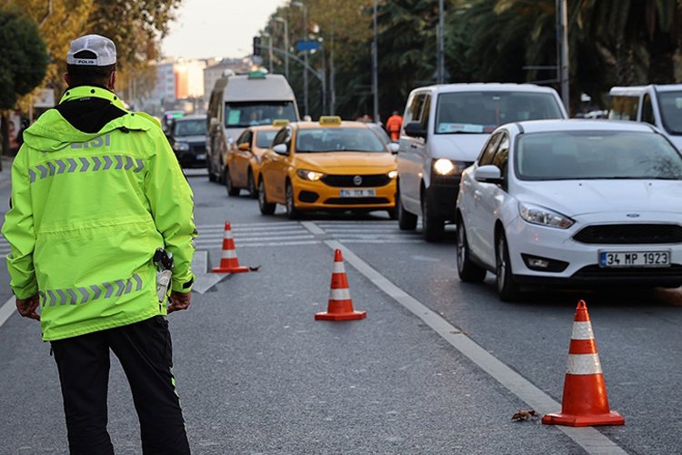 Dikkat! İstanbul’da yarın bazı yollar trafiğe kapatılacak