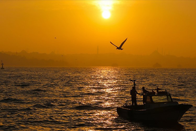 Marmara Denizi’nde yüzey suyu sıcaklığı artıyor