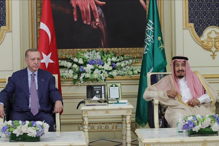 Erdoğan, Suudi Arabistan Kralı Selman ile bir araya geldi