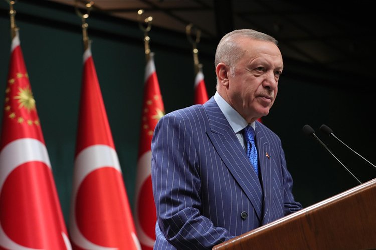 Erdoğan: Putin’in gaz merkezi fikrinde adım atacağız