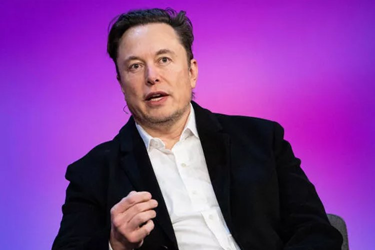 Elon Musk servet kaybetti