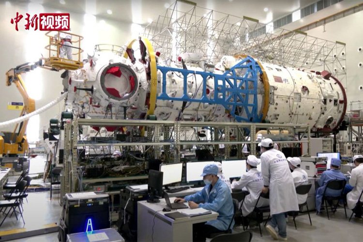 Çin, insanlı taşıyıcı füzede prototip aşamasına geçti