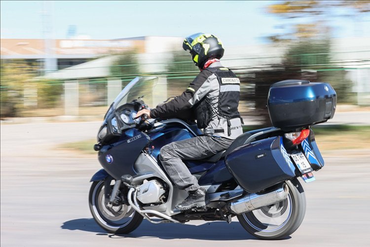 Motosiklet sürücüleri ‘güvenlik’ için otoyollarda hız düzenlemesi bekliyor