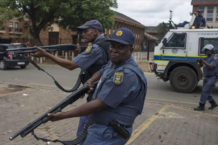 Güney Afrika’da 3 eğlence mekanına saldırı: 2O’nin üzerinde ölü var