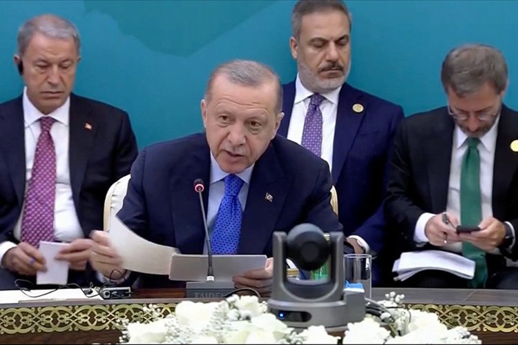 Erdoğan: Şer odaklarını Suriye’den söküp atmakta kararlıyız