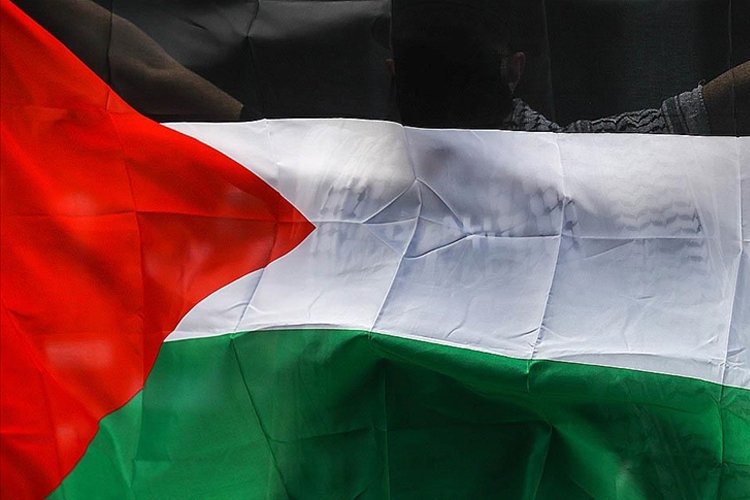Eski Filistin Başbakan Yardımcısı Şair’e  silahlı saldırı