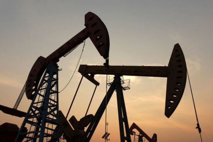 Brent petrolün varil fiyatı 93,92 dolar