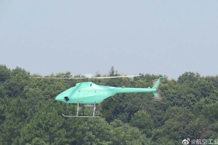 Çinliler gemilere inebilen insansız helikopter yaptı