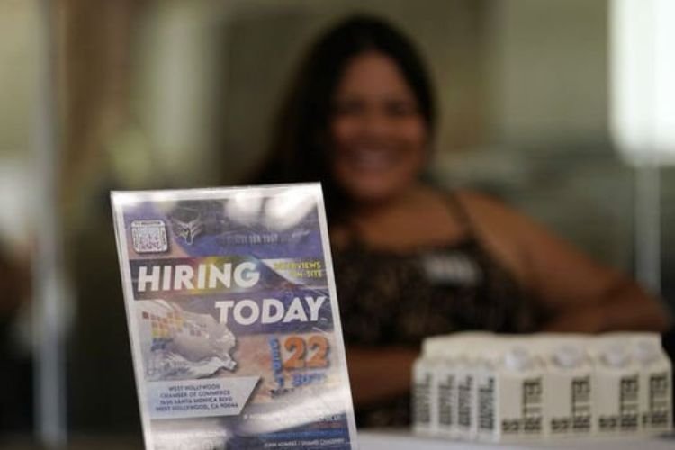 ABD’de işsizlik maaşı başvurularında beklenmedik düşüş