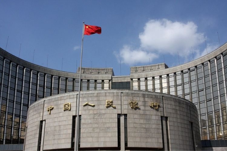 Çin, RMB’yi dizginlemek için harekete geçti