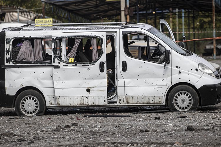 Sivil konvoya düzenlenen saldırıda 24 kişi öldü