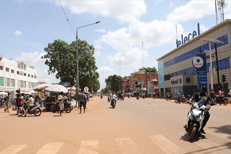 Burkina Faso’da sokağa çıkma yasağı kaldırıldı