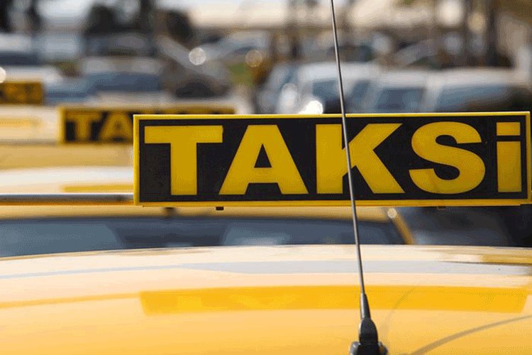 İstanbul’da taksiciler zam istiyor
