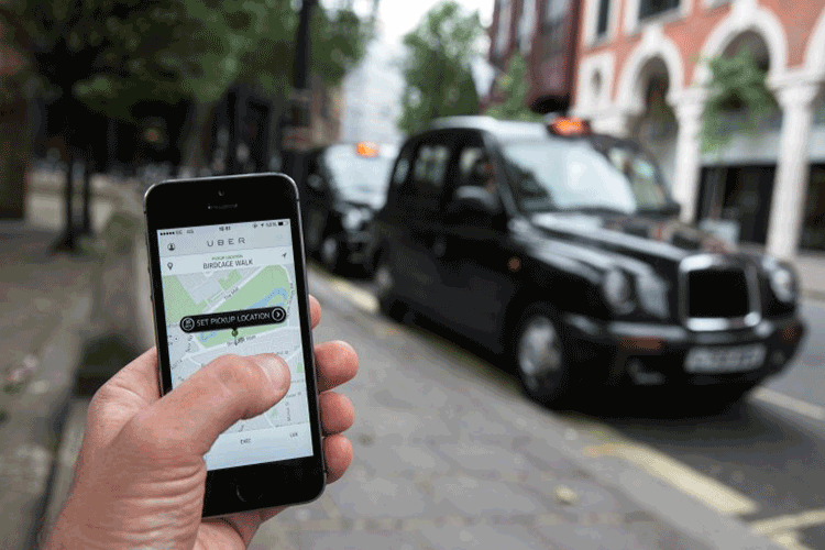 Uber, İngiltere’deki sürücülerine ‘hak verdi’