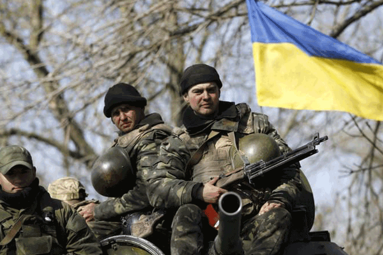 Zelenskiy yasayı onayladı: Ukrayna’da yedekler askere çağrılacak