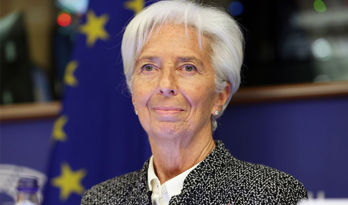 AMB Başkanı Lagarde’dan şahin mesajlar