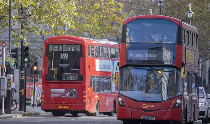 İngiltere’de otobüs şoförleri greve gitti