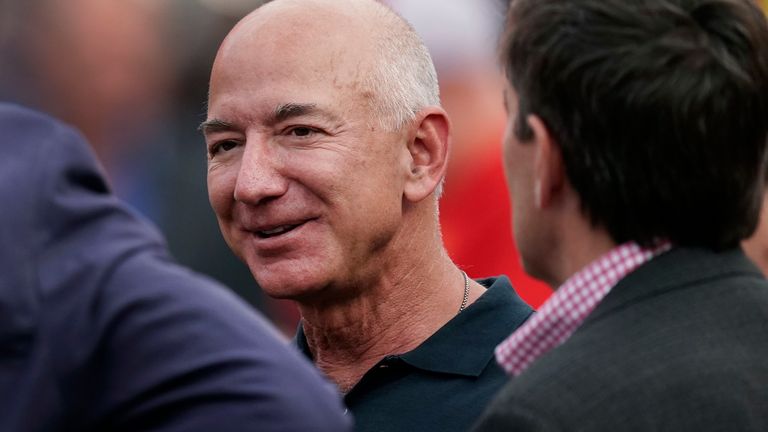 Jeff Bezos servetinin çoğunu hayır işlerine harcayacak