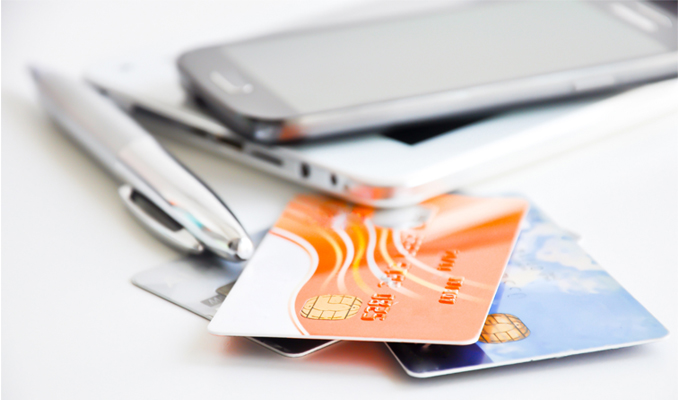 Kredi kartlarıyla yapılan ‘taksitli alışveriş’ borçlarında patlama yaşanıyor