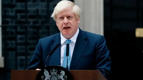 Eski İngiltere Başbakanı Johnson’dan Fransa, Almanya ve İtalya’ya eleştiri