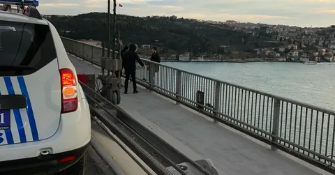 Cumhurbaşkanı Erdoğan, 15 Temmuz Şehitler Köprüsü’ndeki intiharı önledi