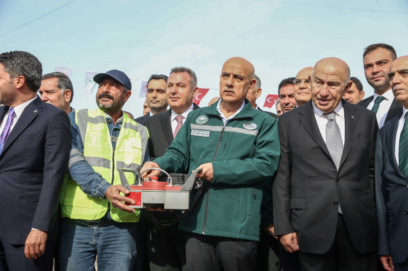 Bakan Kirişci, Adana’daki sulama projelerini inceledi