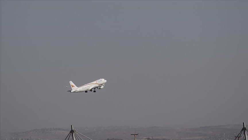 İsrail’den Katar’a ilk doğrudan uçak seferi