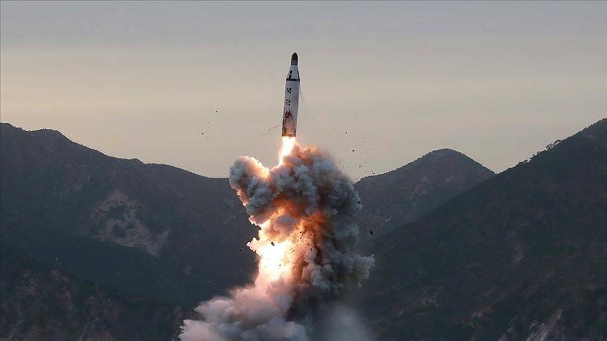 Kuzey Kore, ABD’yi vuracak menzilde füze fırlattı
