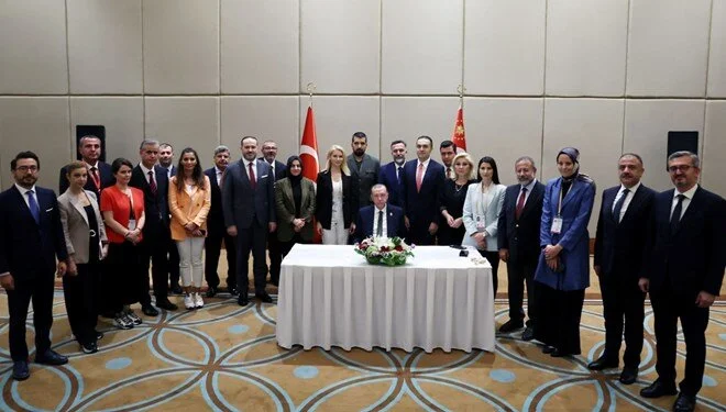 Erdoğan: Konumunu gözden geçirmeli
