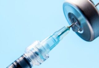 Rekor vaka sayısına rağmen Çin Batılı aşıları istemiyor